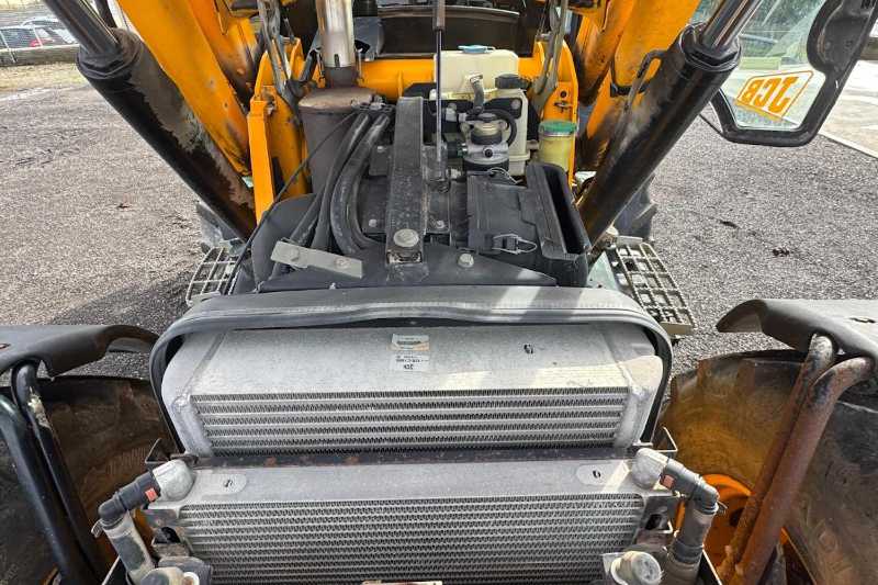OmecoHub - Immagine JCB 4CX